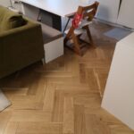Dub vzor stromček, masív, povrchová úprava neutrálny olej, triedenie rustik, 4V hrany