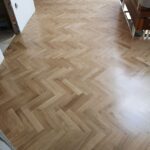 Dubová klasická parketa-vlys v triedení rustik a povrchovej úprave lak