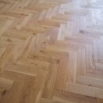 Dub stromčekové parkety v triedení rustik, 4V hrany, prírodný olej, kartáč