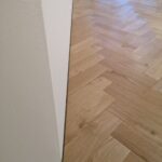 Dub parkety, vzor herringbone-stromček, triedenie Natur-stredné, prírodný olej, kartáč
